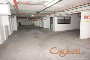 Garažno mesto preko puta hale Pionir